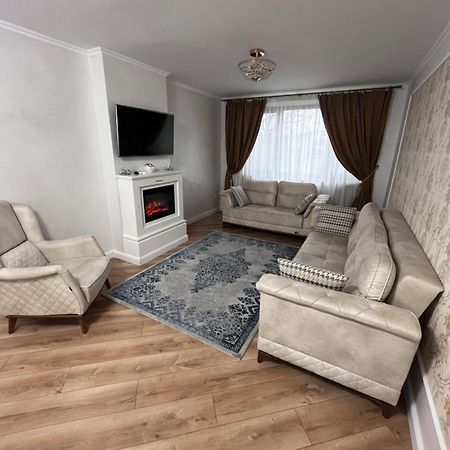 Apartament In Botoşani Eksteriør billede