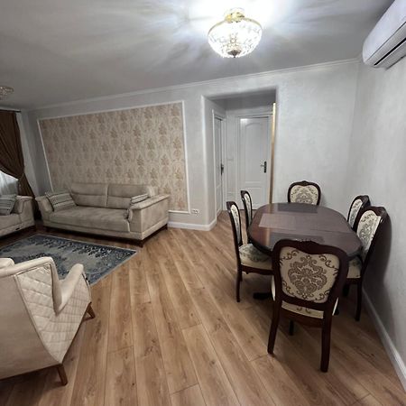 Apartament In Botoşani Eksteriør billede