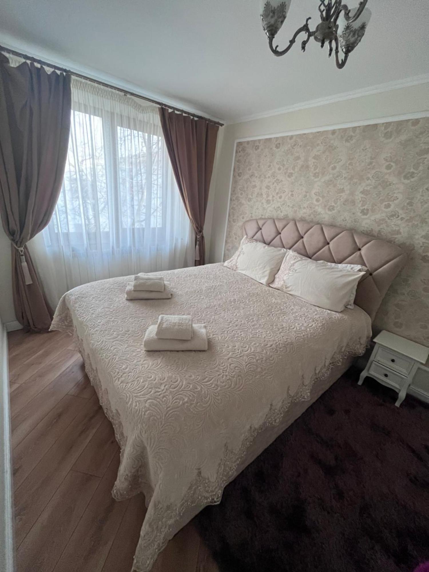 Apartament In Botoşani Eksteriør billede